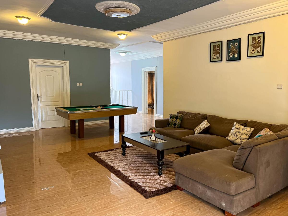 T'S Place Adenta 外观 照片